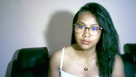 prettysexy3601 online show from April 1, 3:07 am