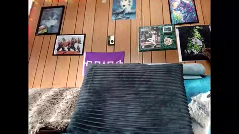 prettysolid7 online show from February 20, 1:55 pm