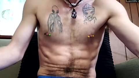 prettysolidd7 online show from February 9, 9:06 pm