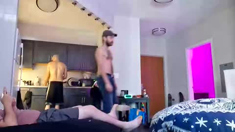 prettysolidd7 online show from September 30, 1:16 pm