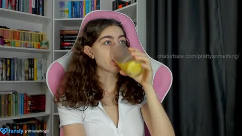 Snapshot of prettysomething chatting on December 8, 5:44 pm Sophie next stream will be at Monday i will wait you guys online show from December 8, 5:44 pm