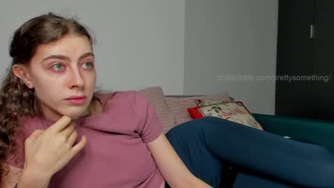 Snapshot of prettysomething chatting on January 31, 3:33 pm Sophie next stream will be at Monday i will wait you guys online show from January 31, 3:33 pm