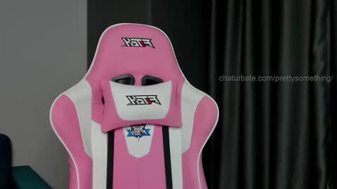 Snapshot of prettysomething chatting on February 21, 8:05 pm Sophie next stream will be at Monday i will wait you guys online show from February 21, 8:05 pm