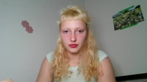 Dahlia online show from December 5, 12:41 am