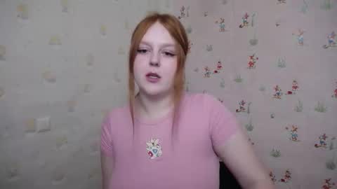 Snapshot of prettyvalerii_ chatting on June 7, 3:27 pm Valeri online show from June 7, 3:27 pm