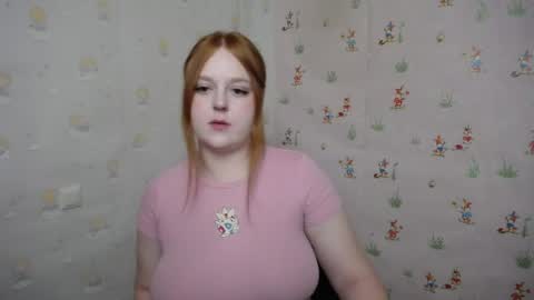 Snapshot of prettyvalerii_ chatting on July 24, 1:42 pm Valeri online show from July 24, 1:42 pm
