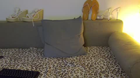 prettyvanessa online show from January 6, 10:35 am