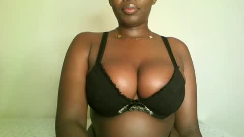 prettyvishy online show from April 9, 1:27 am