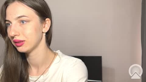 prettyyy_angel online show from September 18, 8:05 am