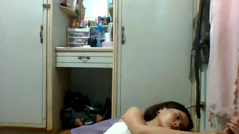 Snapshot of prety784828 chatting on May 22, 1:13 am prety784828 online show from May 22, 1:13 am