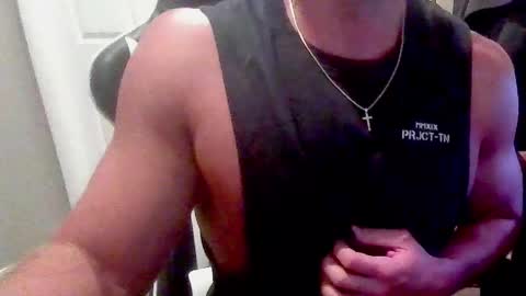 Snapshot of prezzo402 chatting on May 22, 6:31 am Prezzo402 online show from May 22, 6:31 am