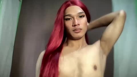 Snapshot of pricelessbeautyxxx chatting on December 18, 6:19 am TINA online show from December 18, 6:19 am