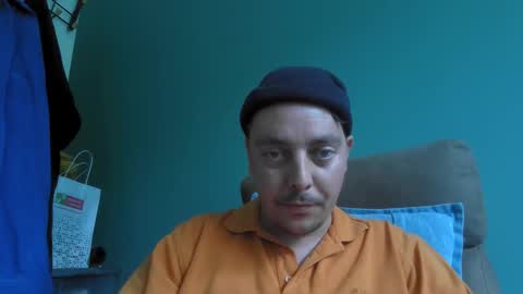 Snapshot of prieslucas068 chatting on May 19, 9:48 am prieslucas068 online show from May 19, 9:48 am