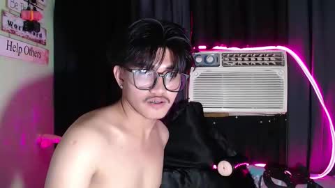 Snapshot of primekiannx_ chatting on February 10, 4:27 am primekiannx_ online show from February 10, 4:27 am