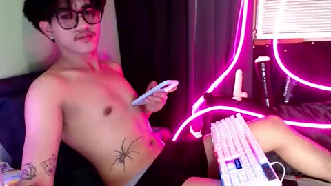 Snapshot of primekiannx_ chatting on February 12, 8:53 am primekiannx_ online show from February 12, 8:53 am