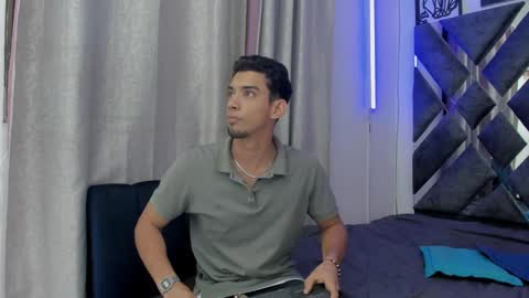 prince_arthur77 online show from February 1, 3:39 pm