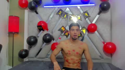 prince_arthur77 online show from February 14, 3:47 pm