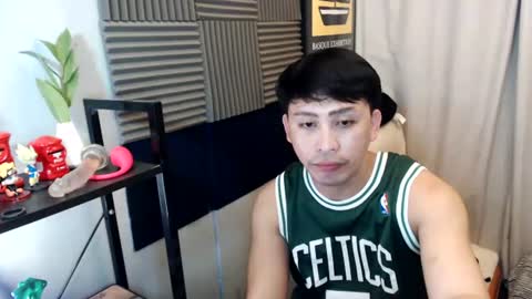 Snapshot of princejayx chatting on August 1, 9:41 am Amirion online show from August 1, 9:41 am