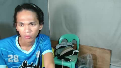 Snapshot of princeofcumxxx chatting on February 2, 3:11 pm Mel online show from February 2, 3:11 pm