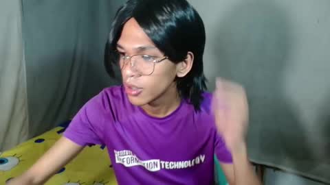 Snapshot of princeofcumxxx chatting on March 29, 3:45 pm Mel online show from March 29, 3:45 pm