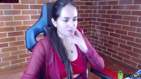 Snapshot of princesa_leia_zathur chatting on October 21, 3:57 pm Leia online show from October 21, 3:57 pm