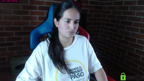 Leia online show from May 5, 9:23 pm