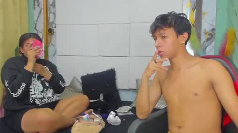 PrincesANDdark online show from January 6, 2:21 pm