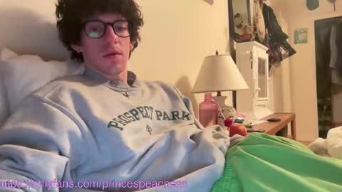 Peaches online show from December 14, 12:38 am