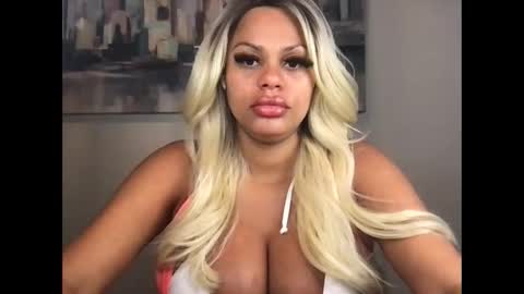 Snapshot of princess1tick chatting on April 21, 7:50 pm princess1tick online show from April 21, 7:50 pm