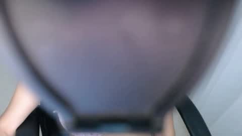 Snapshot of princess_19x chatting on April 30, 12:50 am valery dollx online show from April 30, 12:50 am