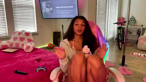 Cece  NEXT LIVESTREAM -- DEC. 4th  7 PM CST online show from November 21, 3:22 pm