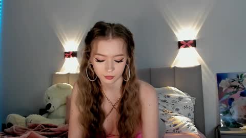 Princess Diana online show from December 21, 12:20 am