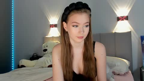 Princess Diana online show from January 26, 1:09 am