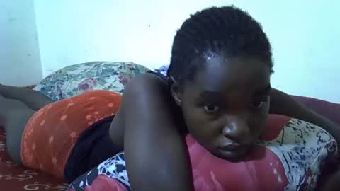 Snapshot of princess_scovia chatting on May 11, 3:29 pm princess_scovia online show from May 11, 3:29 pm