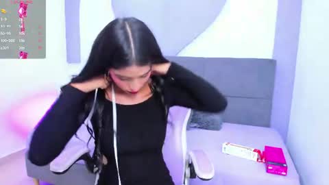 Mia online show from July 27, 2:18 am