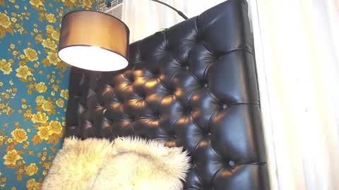 Snapshot of princess_trans chatting on December 15, 10:50 am Maria  Im looking for a local and socal fucking guy online show from December 15, 10:50 am