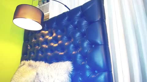 Snapshot of princess_trans chatting on December 26, 12:36 am Maria  Im looking for a local and socal fucking guy online show from December 26, 12:36 am