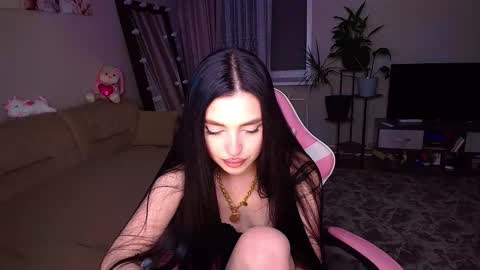 princessamira1 online show from October 29, 3:36 pm