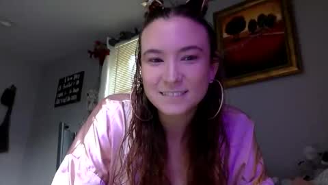 Annie Violet online show from May 26, 6:37 pm