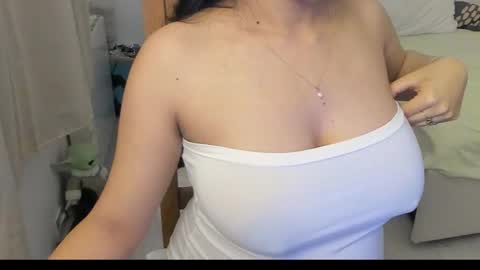 Snapshot of princesse_katey chatting on February 11, 7:24 am miss me check out my YT online show from February 11, 7:24 am