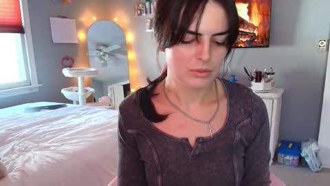 Princess Elysia online show from February 3, 3:50 pm