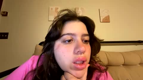 Snapshot of princesslaylaa chatting on September 20, 10:27 am princessviccxo online show from September 20, 10:27 am
