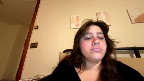 Snapshot of princesslaylaa chatting on September 27, 2:38 am princessviccxo online show from September 27, 2:38 am