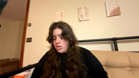 Snapshot of princesslaylaa chatting on October 18, 7:53 am princessviccxo online show from October 18, 7:53 am