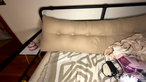 princessviccxo online show from April 21, 2:51 am