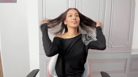   online show from December 28, 3:26 pm