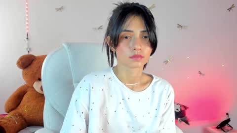 Snapshot of princessluna_14 chatting on September 19, 9:59 pm princessluna_14 online show from September 19, 9:59 pm