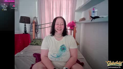 Snapshot of princesslux18 chatting on December 10, 11:32 am Lux Alot Luxi online show from December 10, 11:32 am