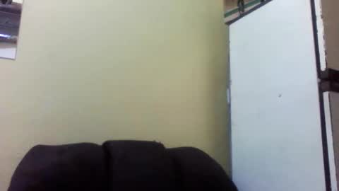 Snapshot of princessmiles2 chatting on November 3, 9:16 pm phelly online show from November 3, 9:16 pm