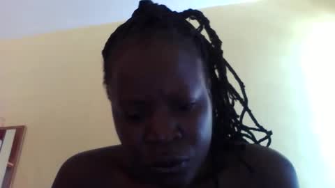 Snapshot of princessmiles2 chatting on January 13, 9:36 am phelly online show from January 13, 9:36 am